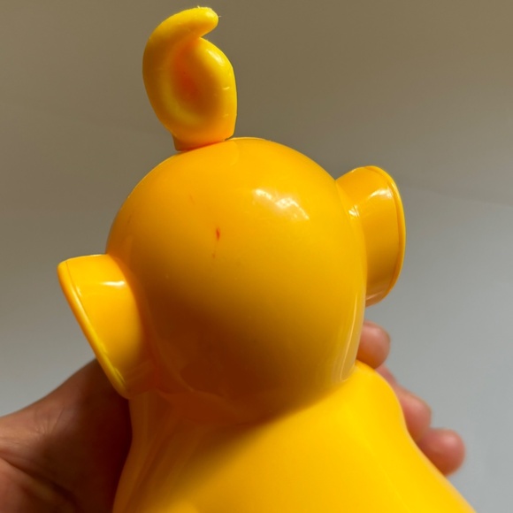 Vintage 90s Teletubbies Laa-Laa Toddlin Teletubby Rolling Baby Toy - Picture 6 of 7